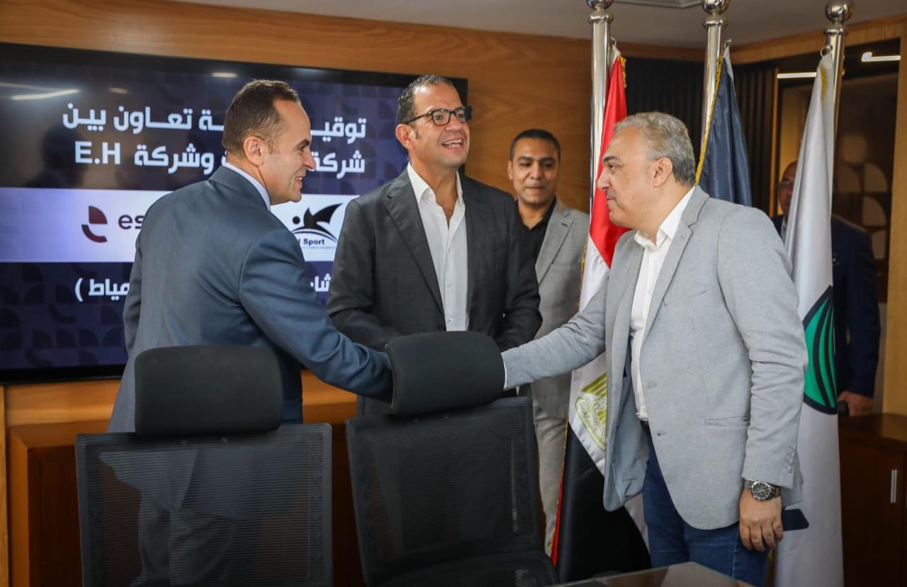 استادات توقع اتفاقية تعاون لإنشاء أحدث فروع سيتي كلوب في دمياط