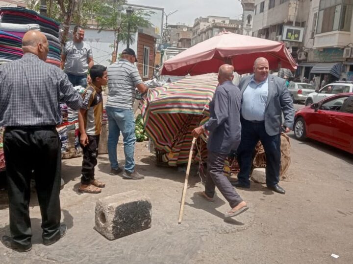 رئيس حى مصر الجديدة يستجيب بشان التضرر من اشغالات ش هارون الرشيد