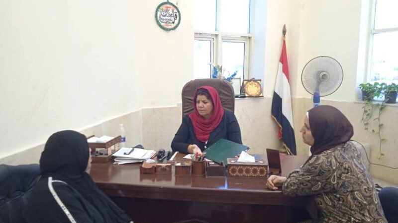 رئيس حى الأميرية تعقد لقاءها الاسبوعي لحل مشاكل المواطنين