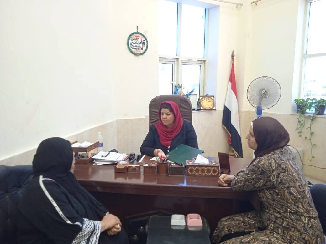 رئيس حى الأميرية تعقد لقاءها الاسبوعي لحل مشاكل المواطنين