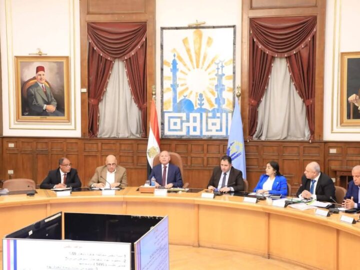 محافظ القاهرة يوجه بسرعة الانتهاء من مشروعات الخطة الاستثمارية للعام المالى ٢٠٢٤ / ٢٠٢٥