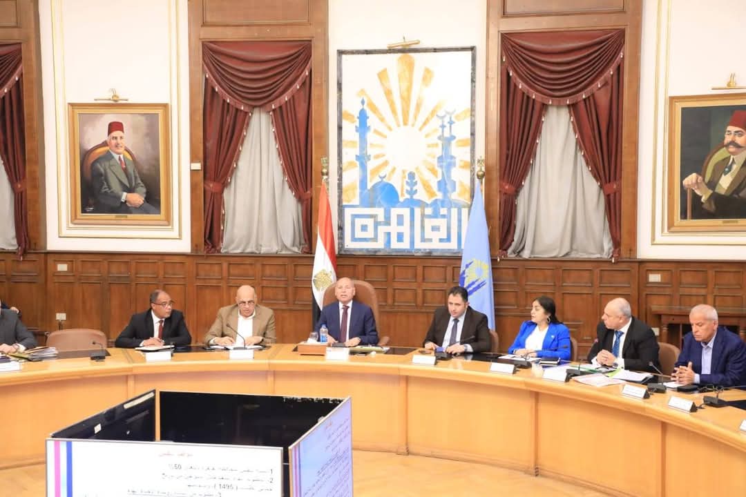 محافظ القاهرة يوجه بسرعة الانتهاء من مشروعات الخطة الاستثمارية للعام المالى ٢٠٢٤ / ٢٠٢٥