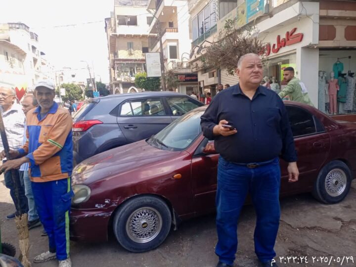 رئيس حى مصر الجديدة يستجيب بشان لرفع الاشغالات والمخلفات بشوارع الحي
