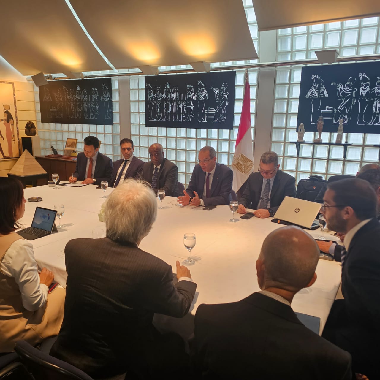 وزير الاتصالات يبحث مع رئيس الوكالة اليابانية للتعاون الدولى “جايكا” التعاون فى مجالات بناء القدرات الرقمية