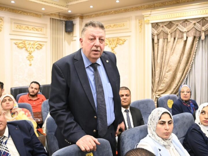 الدكتور محمد حسين يستعرض رؤية جامعة طنطا واحتياجاتها خلال مشاركته اجتماع لجنة التعليم بمجلس النواب