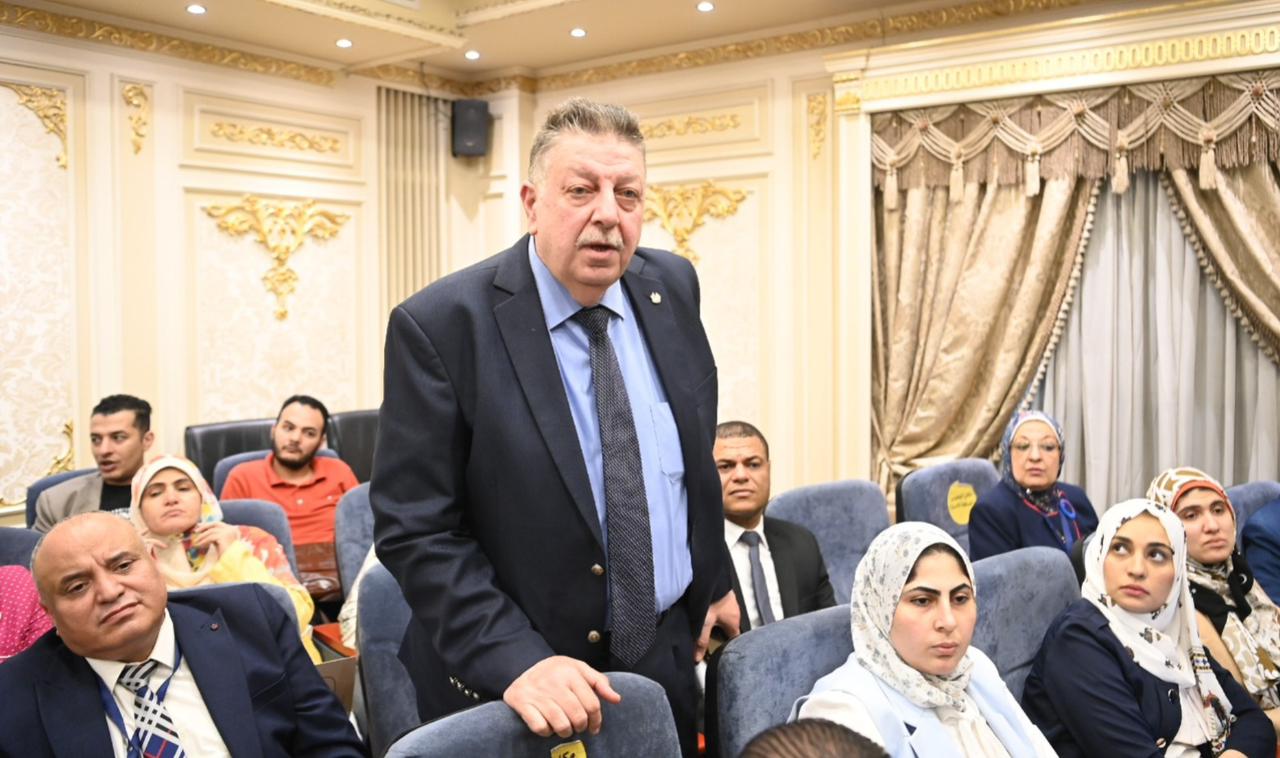 الدكتور محمد حسين يستعرض رؤية جامعة طنطا واحتياجاتها خلال مشاركته اجتماع لجنة التعليم بمجلس النواب