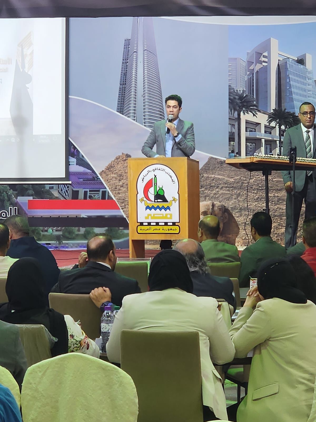 المكتب الثقافي يستضيف أبناء الجالية في لقاء تفاعلي مع مسؤولي البعثة الدبلوماسية في الرياض