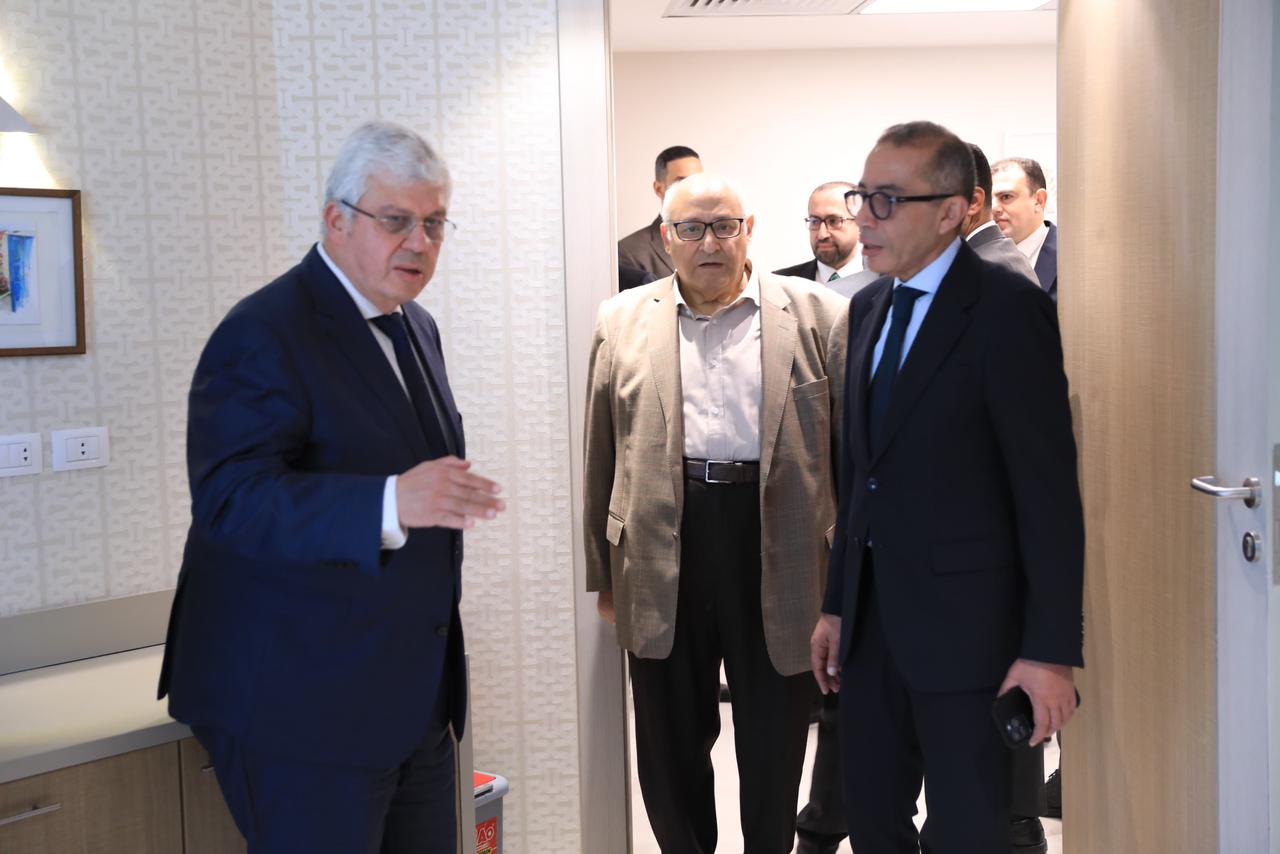 التعليم العالي يتفقد مستشفى سعاد كفافي الجامعي ويشيد بالخدمات الطبية المقدمة للمواطنين