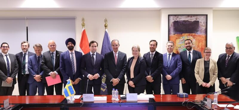 وزير الاتصالات يبحث مع وزير التجارة الخارجية والتعاون الإنمائى الدولى السويدى فتح آفاق جديدة للتعاون بين مصر والسويد
