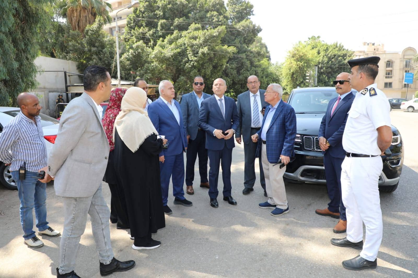 محافظ القاهرة يجري جولة تفقدية مفاجئة لمتابعة أعمال التطوير بشارع أحمد زكى