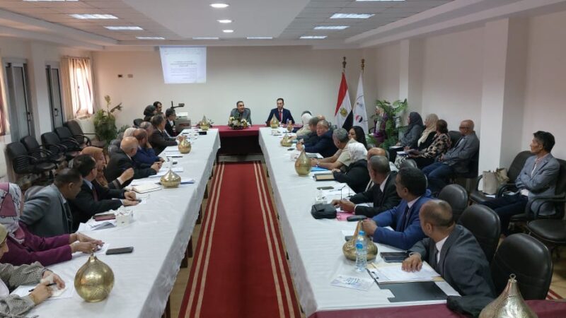 “الخدمات البيطرية” تتابع مع مديري مديريات الطب البيطري جهود تحصين الماشية والوضع الوبائي وأعمال الرصد ودعم المربين