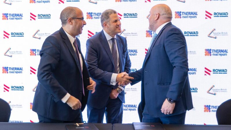 رواد الهندسة الحديثة توقع بروتوكول تعاون مع ” Thermal Road Repairs” البريطانية