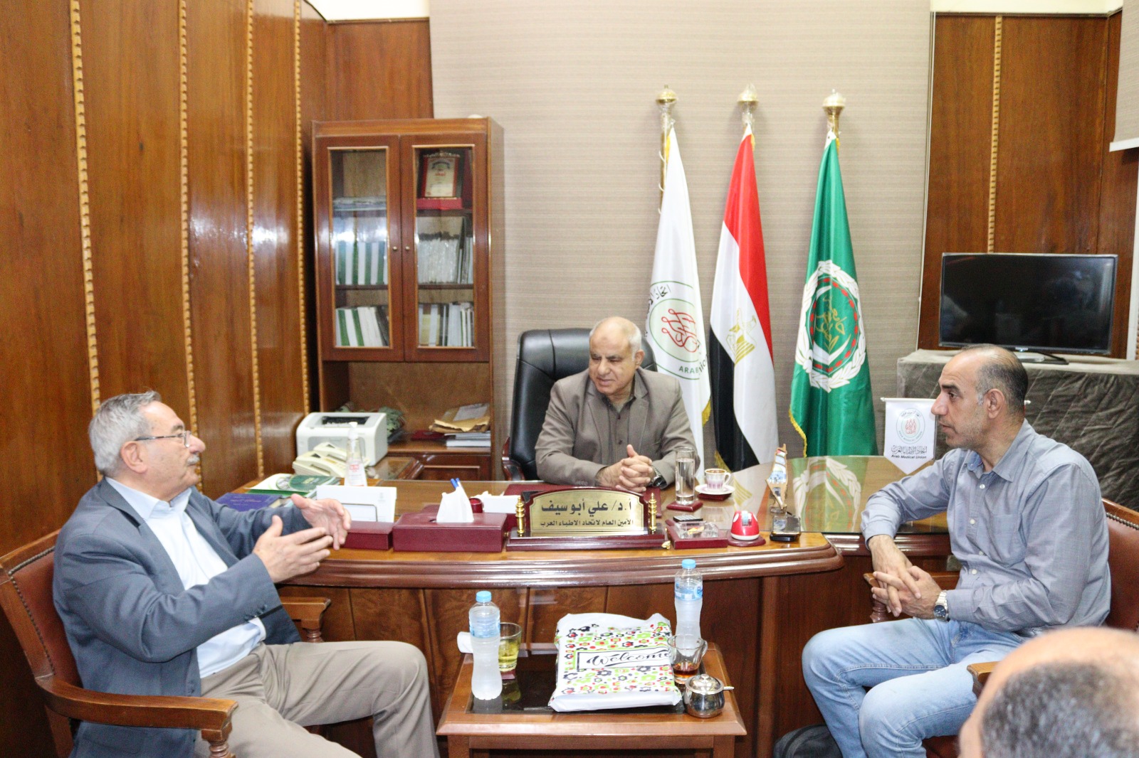 أمين عام اتحاد الأطباء العرب يستقبل وفداً من الائتلاف العربي لمناهضة الابرتاهيد والاستيطان الاستعماري