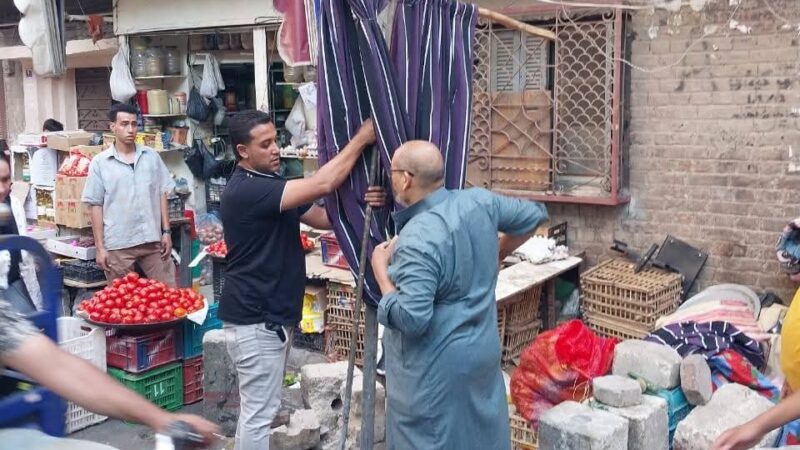 رئيس حى الأميرية تقود حملة اشغالات بنطاق الحى