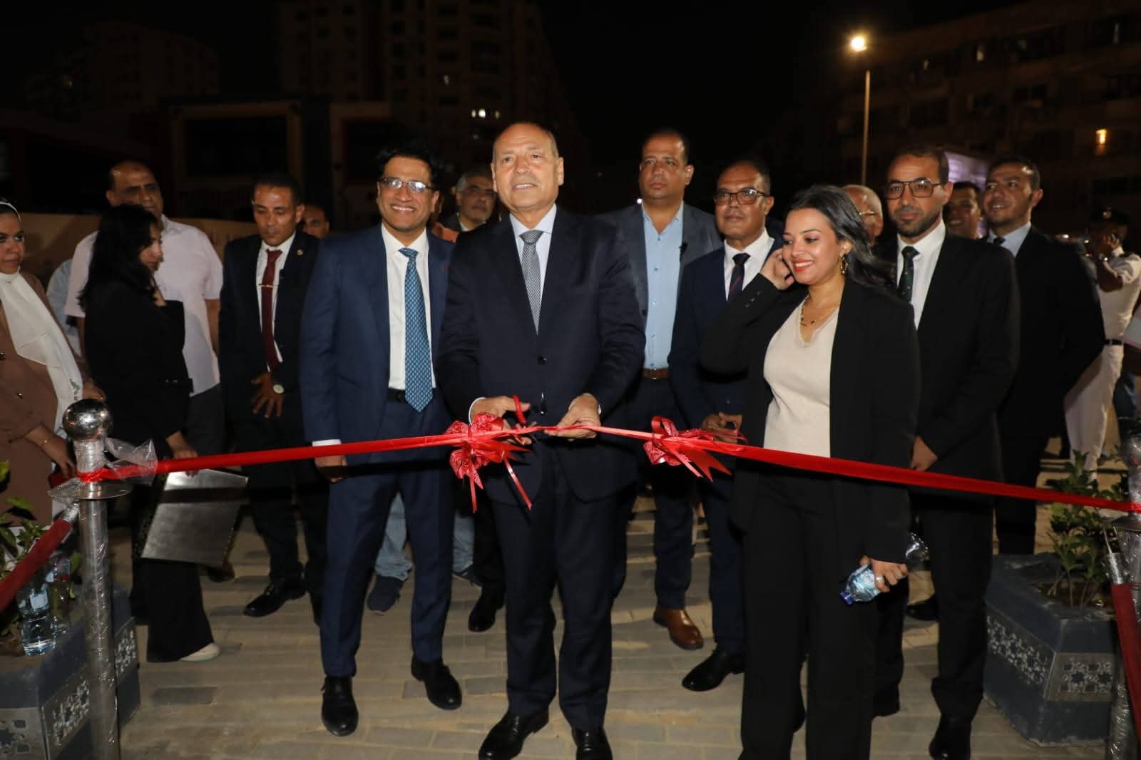 محافظ القاهرة يفتتح أعمال تطوير ميدان الخمسين