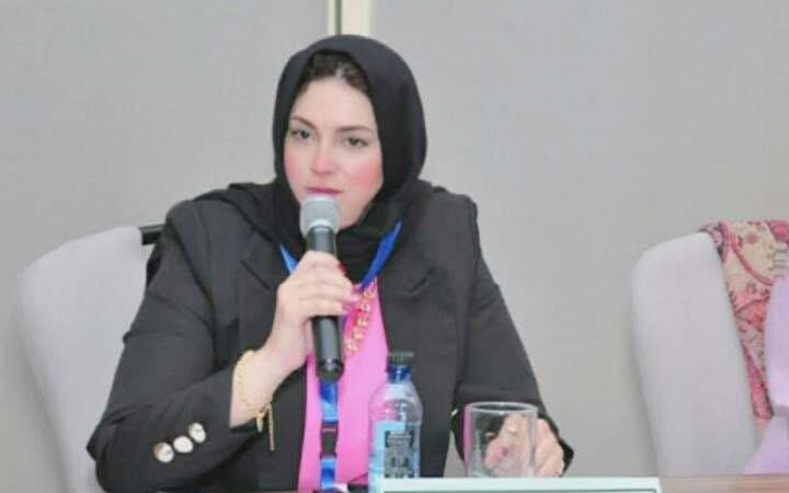 مصرية ضمن اقوى رائدات الأعمال فى مصر وأفريقيا La maison de petrole (لاميزو دو بترول دينا عبد الواحد