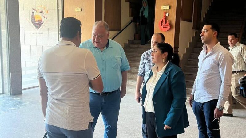 نائب محافظ القاهرة للمنطقة الشرقية ورئيس حى مصر الجديدة يتابعا سير الأعمال وتطبيق قانون التصالح