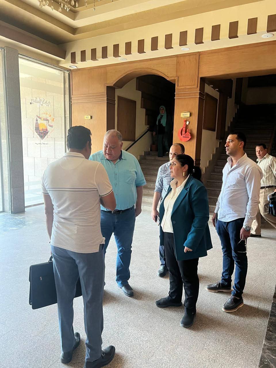 نائب محافظ القاهرة للمنطقة الشرقية ورئيس حى مصر الجديدة يتابعا سير الأعمال وتطبيق قانون التصالح