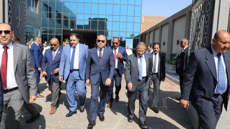 محافظ القاهرة يشهد افتتاح محطة تموين السيارات بالبنزين بمنطقة الشرابية