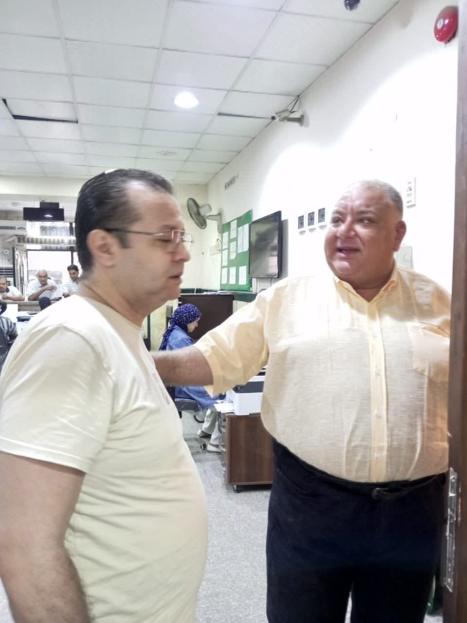 رئيس حى مصر الجديدة يتابع سير الأعمال لإدارة الأسواق