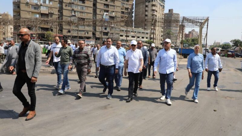 محافظ القاهرة يتفقد ميدان رمسيس لمتابعة أعمال إعادة الانضباط للمنطقة