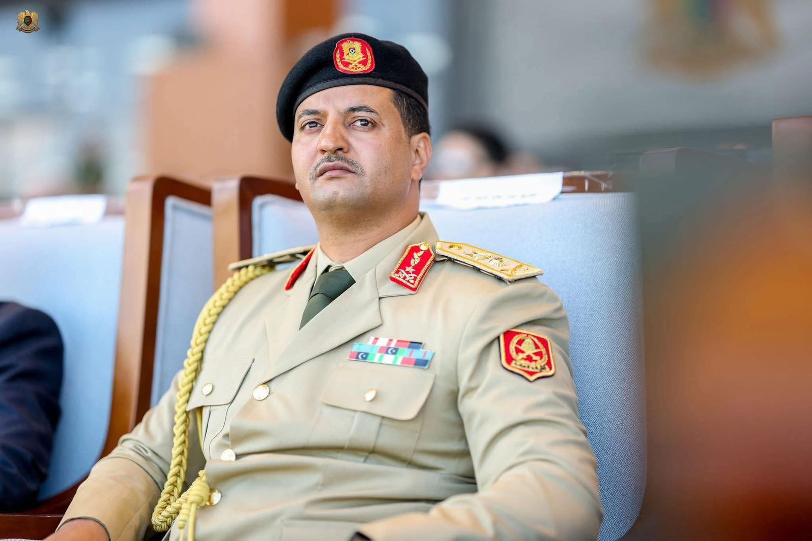 البرلمان الليبي يصادق على تعيين الفريق أول خالد حفتر رئيساً للأركان العامة