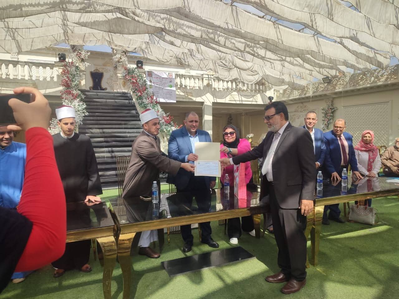 رئيس حى الأميرية تشهد احتفاليه القران الكريم بالحي