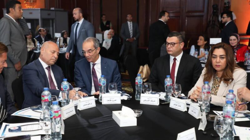 محافظ القاهرة يشهد إطلاق المرحلة الأولى من الاستراتيجية الوطنية للمدن الذكية في مصر