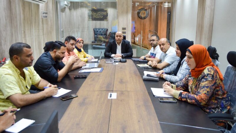 نائب محافظ المنوفية يناقش الفرص الإستثمارية والتيسيرات المقدمة للمستثمرين لتعزيز التنمية الاقتصادية والموارد الذاتية للمحافظة