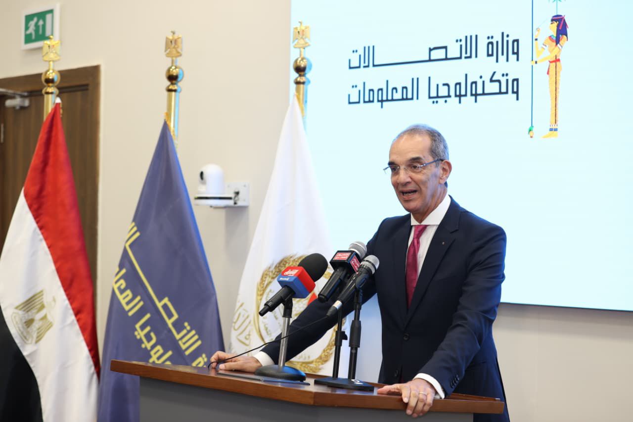 وزيرا الاتصالات والتموين والتجارة الداخلية يطلقان استمارة تحديث بيانات المواطنين بمحافظة بورسعيد