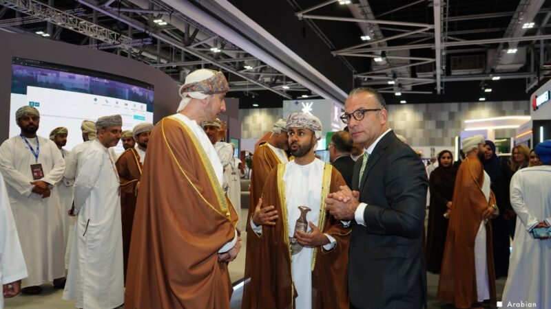 ختام ناجح للدورة الرابعة والثلاثين من معرض ومؤتمر “كومكس عُمان 2025”: أكثر من 150 صفقة و430 جهة مشاركة