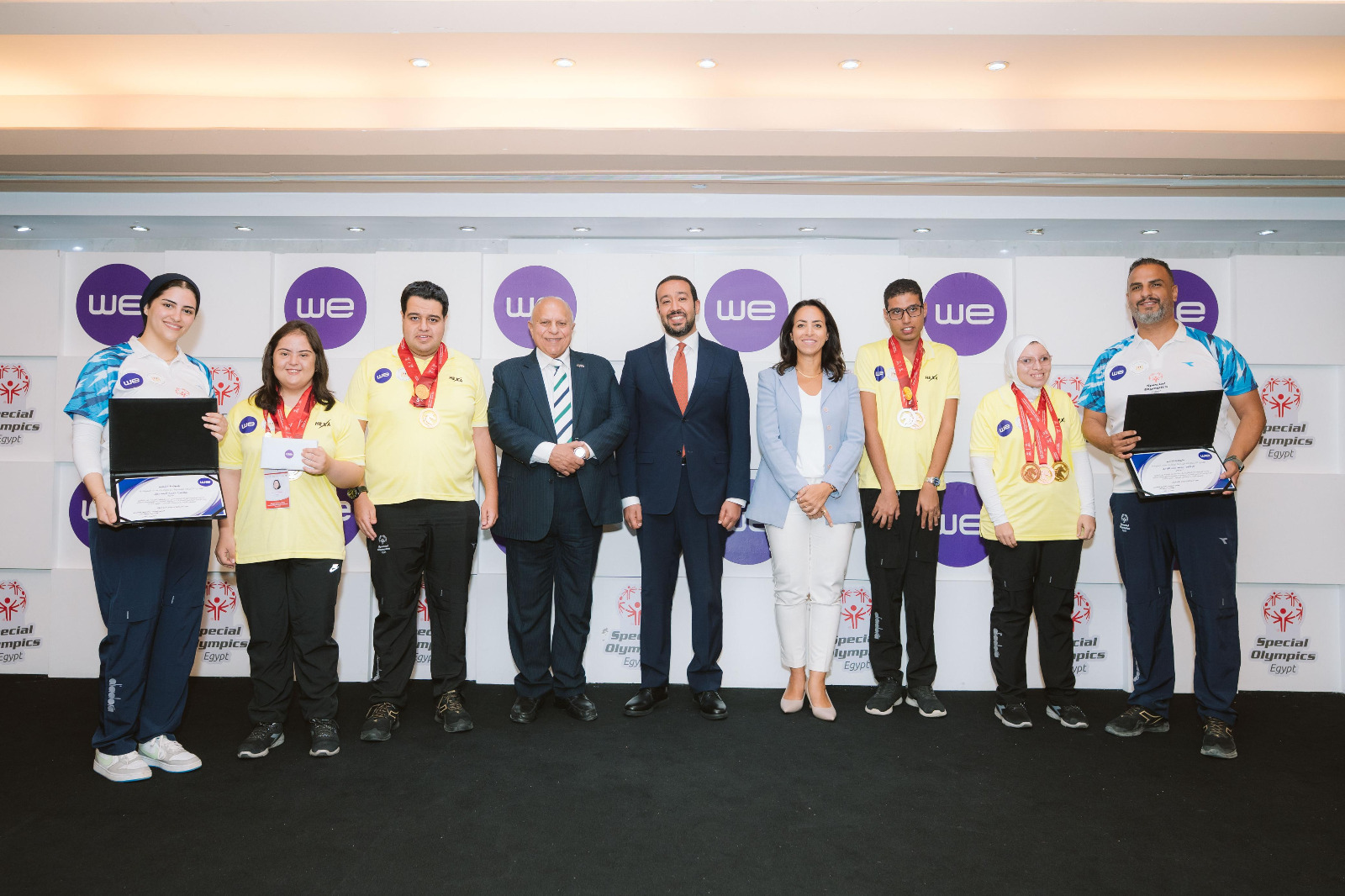 المصرية للاتصالات تكرم أبطال الأوليمبياد الخاص المصري المشاركين في المسابقة الإقليمية الأولى للفروسية بالإمارات 