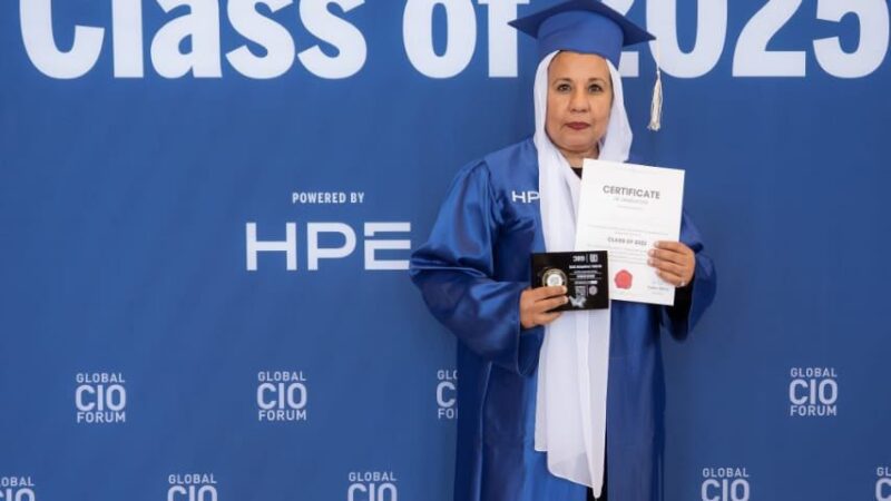 قمة (200 CIO) تُكرِّم مصرية عن مشروع يرصد دور الذكاء الاصطناعي في تمكين ذوي الهمم