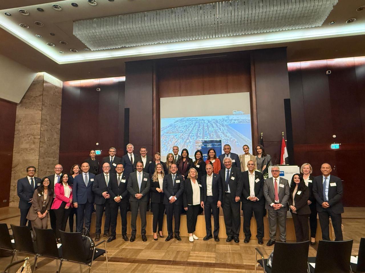 رسائل ثقة وفرص استثمارية واعدة ملتقى الأعمال المصري الألماني يختتم أعماله في ميونخ بنجاح