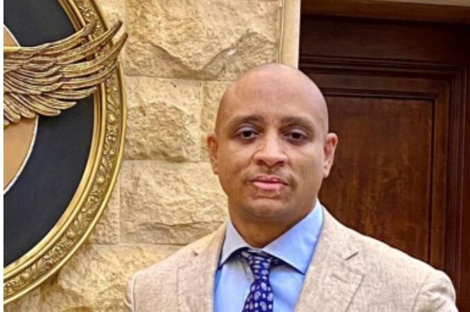 الربان وسام هركي يكتب.. طلب الي فخامة الرئيس عبد الفتاح السيسي بدمج و تمكين و الإستفادة من الشباب المتخصصين بقطاع النقل البحري التجاري و اللوچستيات