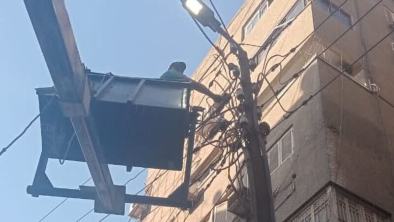 رئيس حى مصر الجديدة يتابع اعمال تطوير ورفع كفاءة الانارة