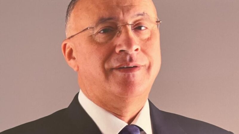 عاصم سليمان: كلمة السيسي في قمة الدوحة وضعت العالم أمام مسؤولياته ووجهت رسالة حاسمة لشعب إسرائيل مباشرة