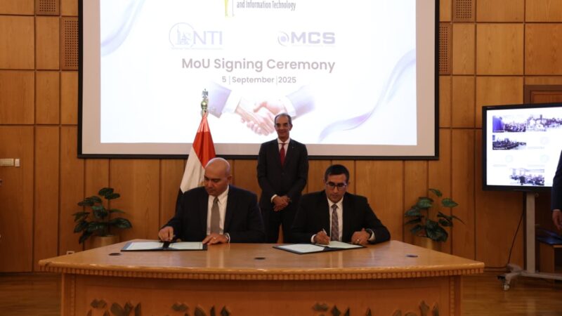 وزير الاتصالات يشهد فعاليات حفل تخريج الدفعة الثانية من أكاديمية الأمن السيبرانى للنشء والشباب التابعة للمعهد القومى للاتصالات (NTI)