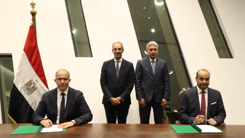 وزيرا الاتصالات والسياحة يشهدان توقيع تعاون لرقمنة المحتوى الأثرى المصرى وإتاحته عبر بوابة تراث مصر الرقمى