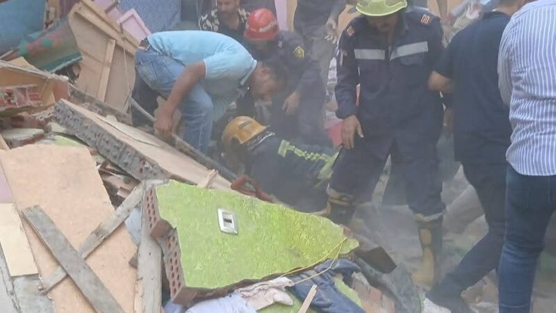 محافظ القاهرة يوجه بسرعة تقديم الرعاية الصحية اللازمة للمصابين جراء سقوط عقار الفلكي