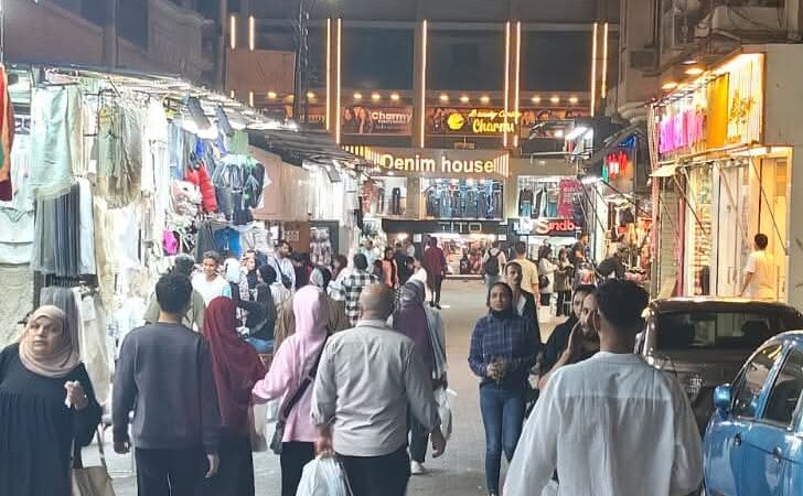 رئيس حى مصر الجديدة يتابع حملات رفع الاشغالات بشوارع الحي