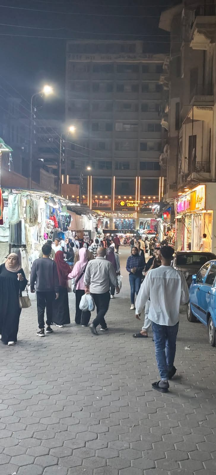 رئيس حى مصر الجديدة يتابع حملات رفع الاشغالات بشوارع الحي