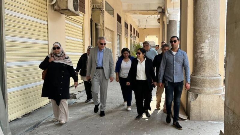 نائب محافظ القاهرة للمنطقة الشرقية تتابع أعمال تطوير شارع إبراهيم بمنطقة الكوربة