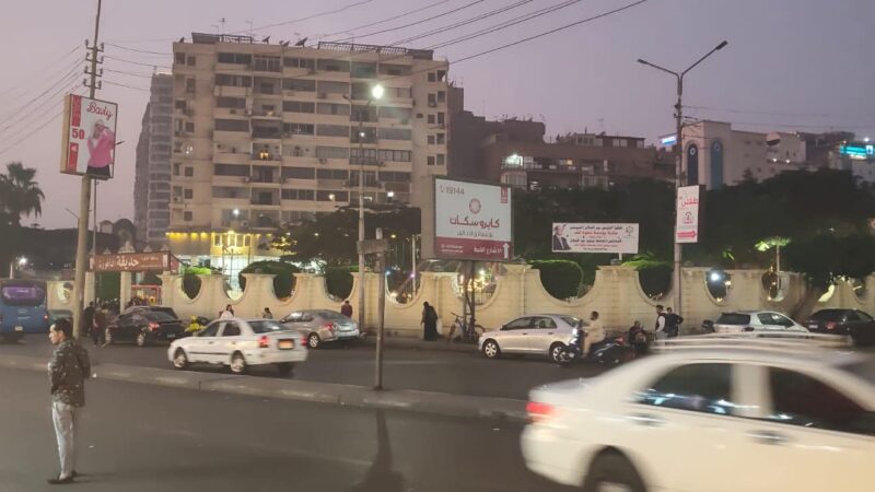 رئيس حي مصر الجديدة يوجه بحملة مكبرة لازالة الاشغالات والمخلفات