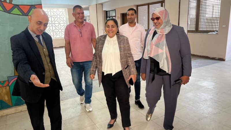 نائب محافظ القاهرة للمنطقة الشرقية تتابع سير الانتخابات