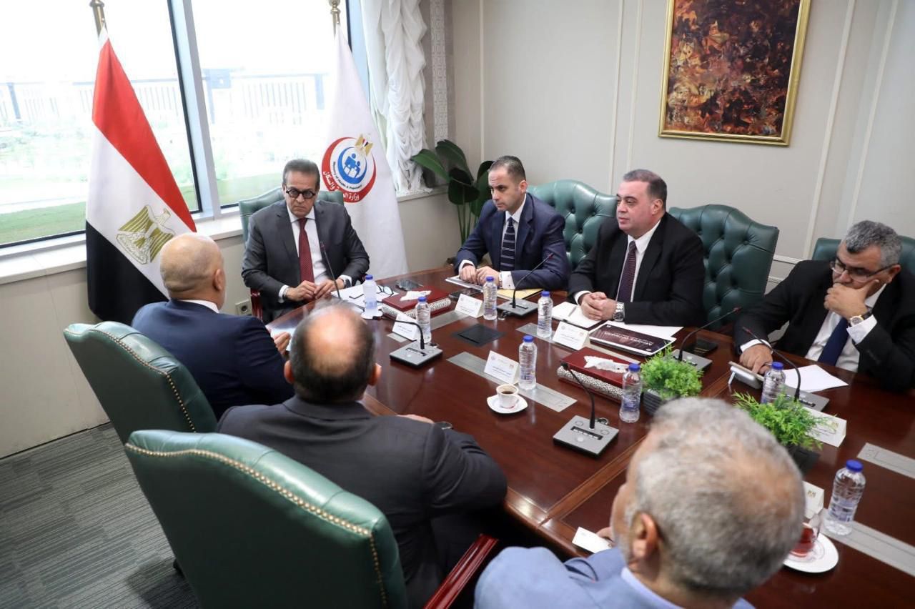 “إي آند مصر” تبحث سبل تعزيز شراكتها مع الحكومة لتسريع التحول الرقمي في القطاع الصحي ودعم مستهدفات مصر 2030