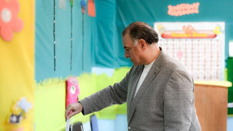 الاعلامى محمد فودة يدلي بصوته في انتخابات مجلس النواب 2025.. ويؤكد: المشاركة واجب وطني ودعم للديمقراطية