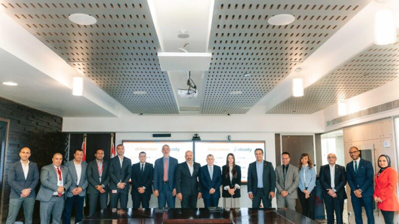 e& busines  تتعاون مع صيدليات العزبي لتقديم حلول حصرية لدعم التحول الرقمي وتعزيز الكفاءة التشغيلية واستمرارية النمو