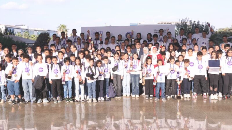 وزير الاتصالات يكرم الفرق المصرية المشاركة فى المنتدى الأفرواسيوى للابتكار والتكنولوجيا بماليزيا