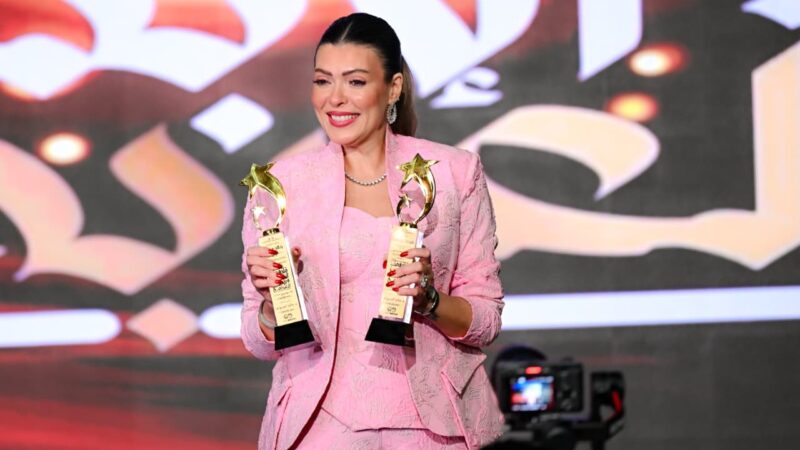 تكريم الإعلامية شريهان أبو الحسن كأفضل مذيعة منوعات عن برنامج “ست ستات” في ملتقى التميز والإبداع